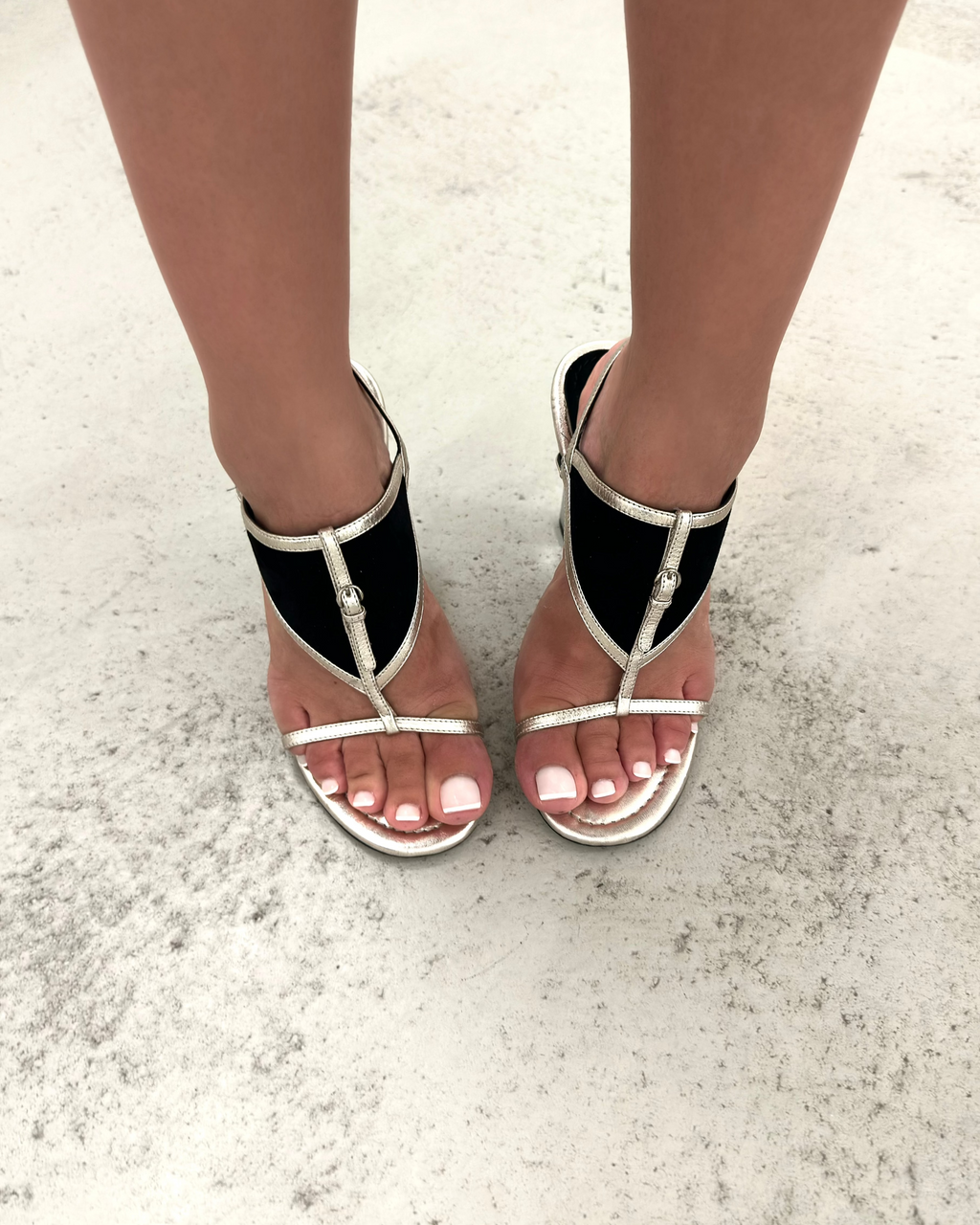 2000s Dolce & Gabbana T-Strap Sandals - EU36