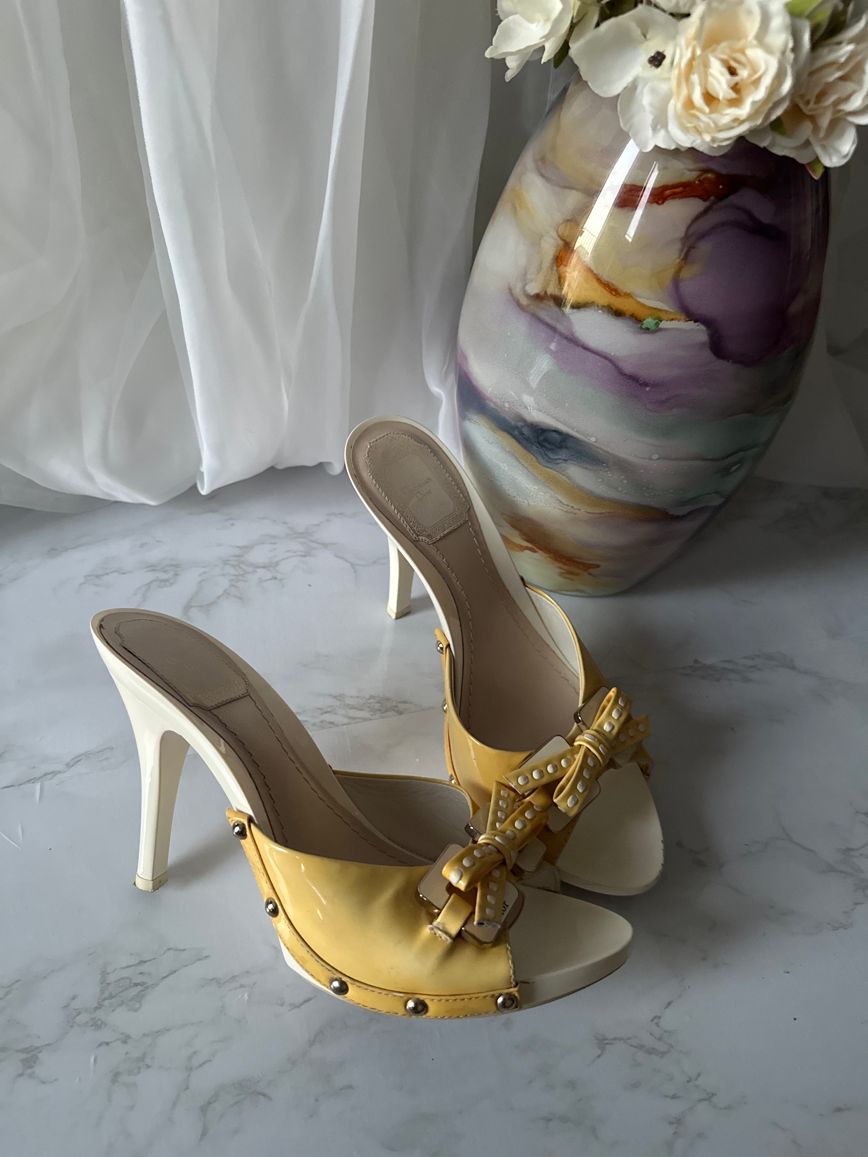 2000s Dior by John Galliano - EU37