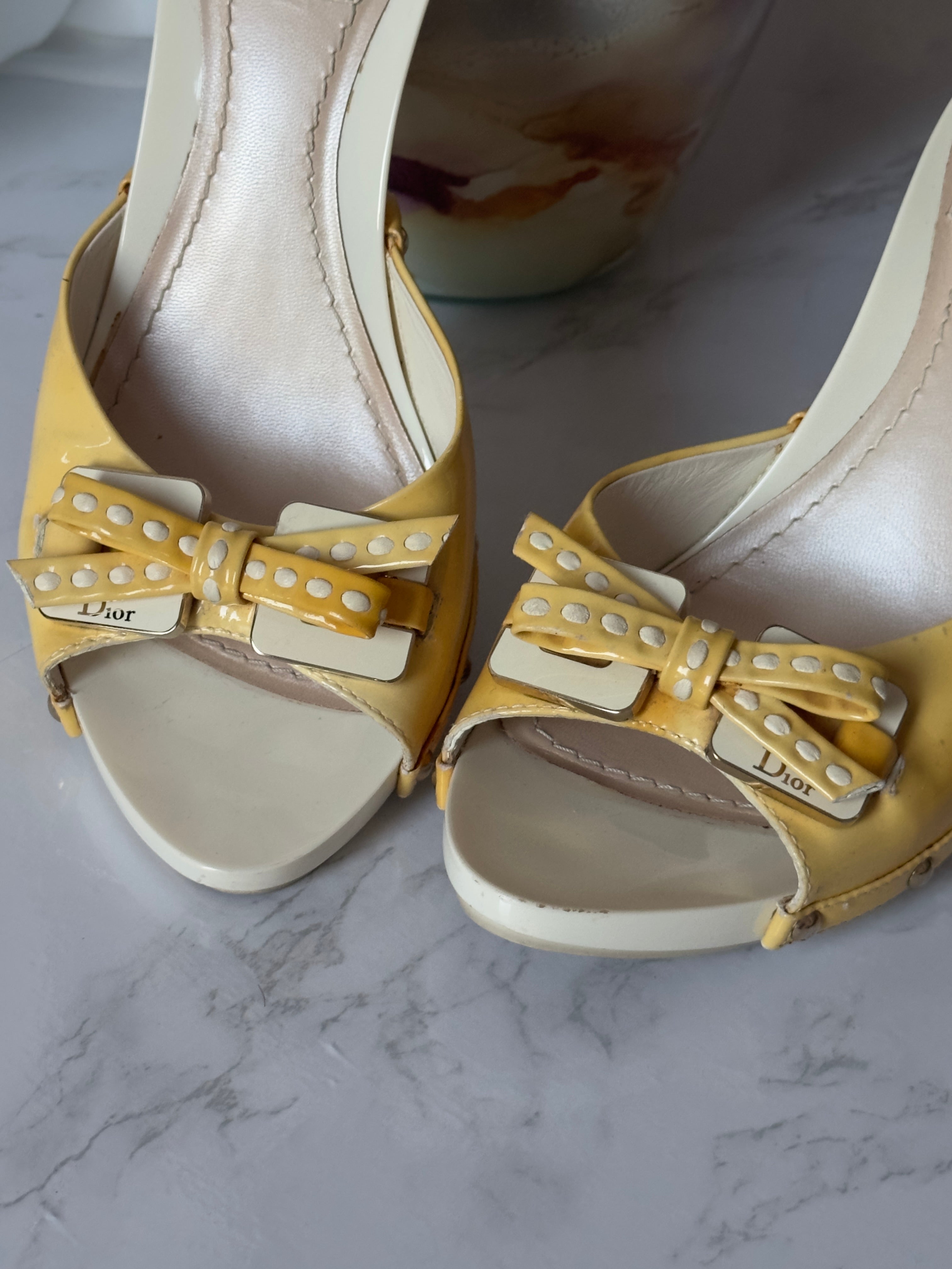 2000s Dior by John Galliano - EU37