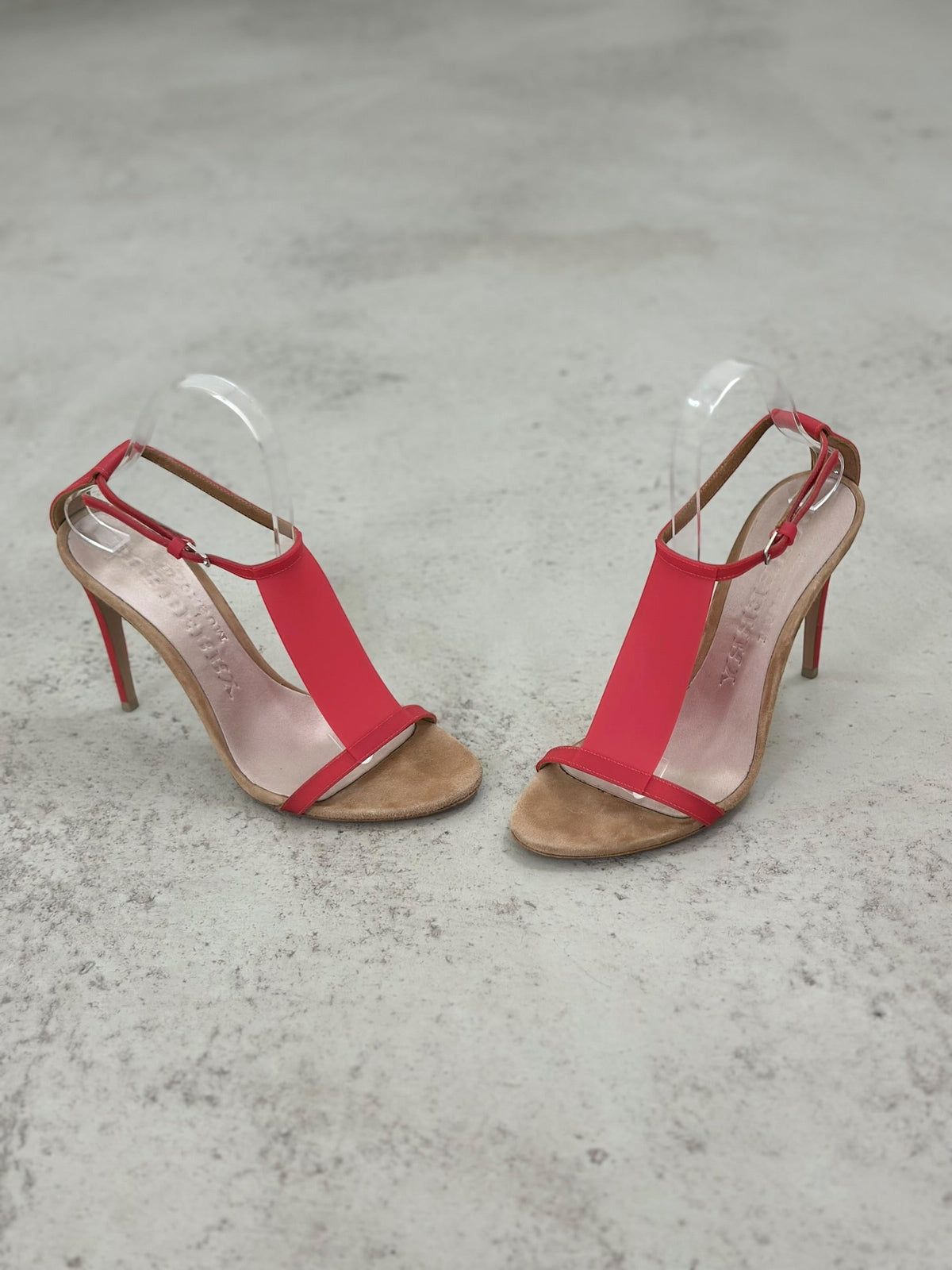 SS2014 Burberry Prorsum T-Strap Vinyl Heel - EU39,5